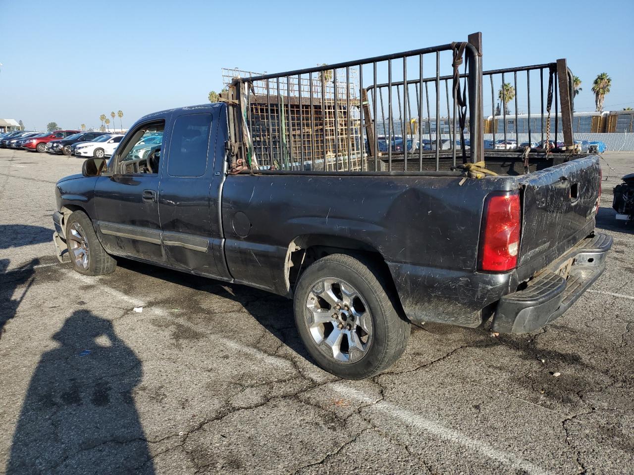 2003 Chevrolet Silverado C1500 - Image 2