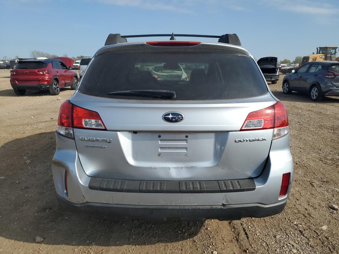 2014 Subaru Outback 2.5I Limited - Image 6