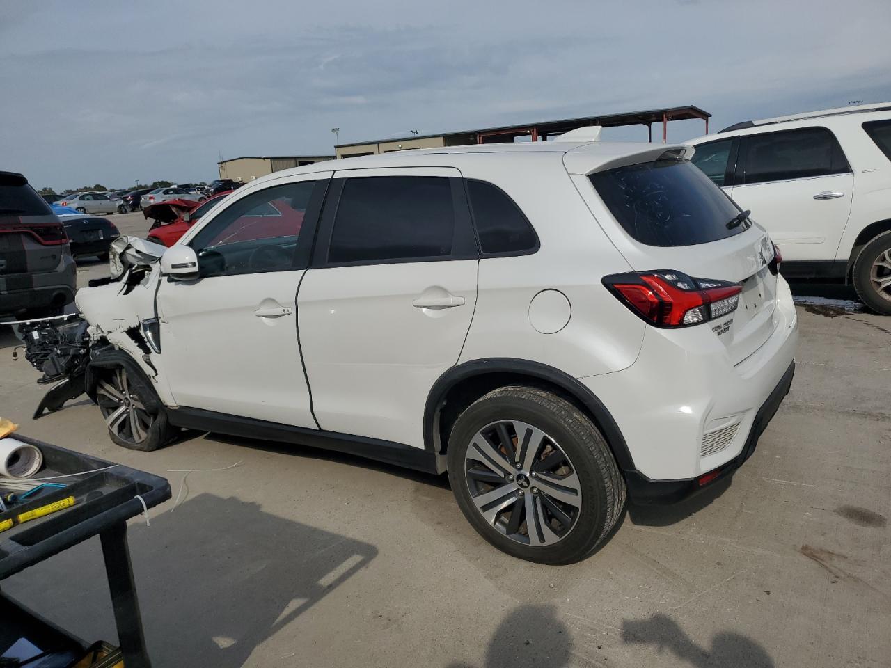 2021 Mitsubishi Outlander Sport Se - Фото 2