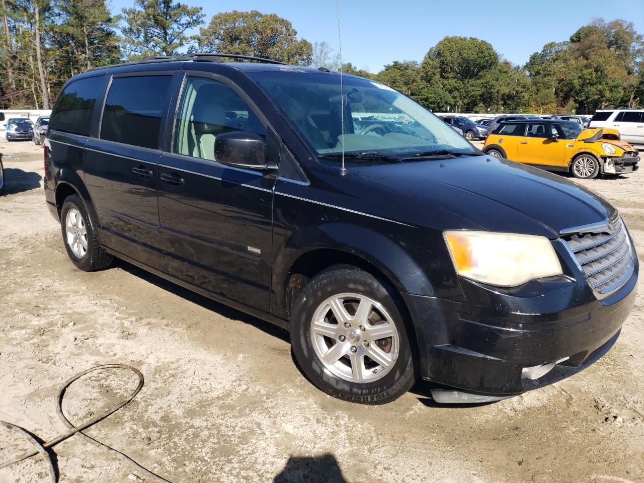 2008 Chrysler Town & Country Touring - Фото 4