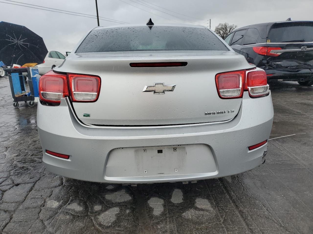 2016 Chevrolet Malibu - Image 6