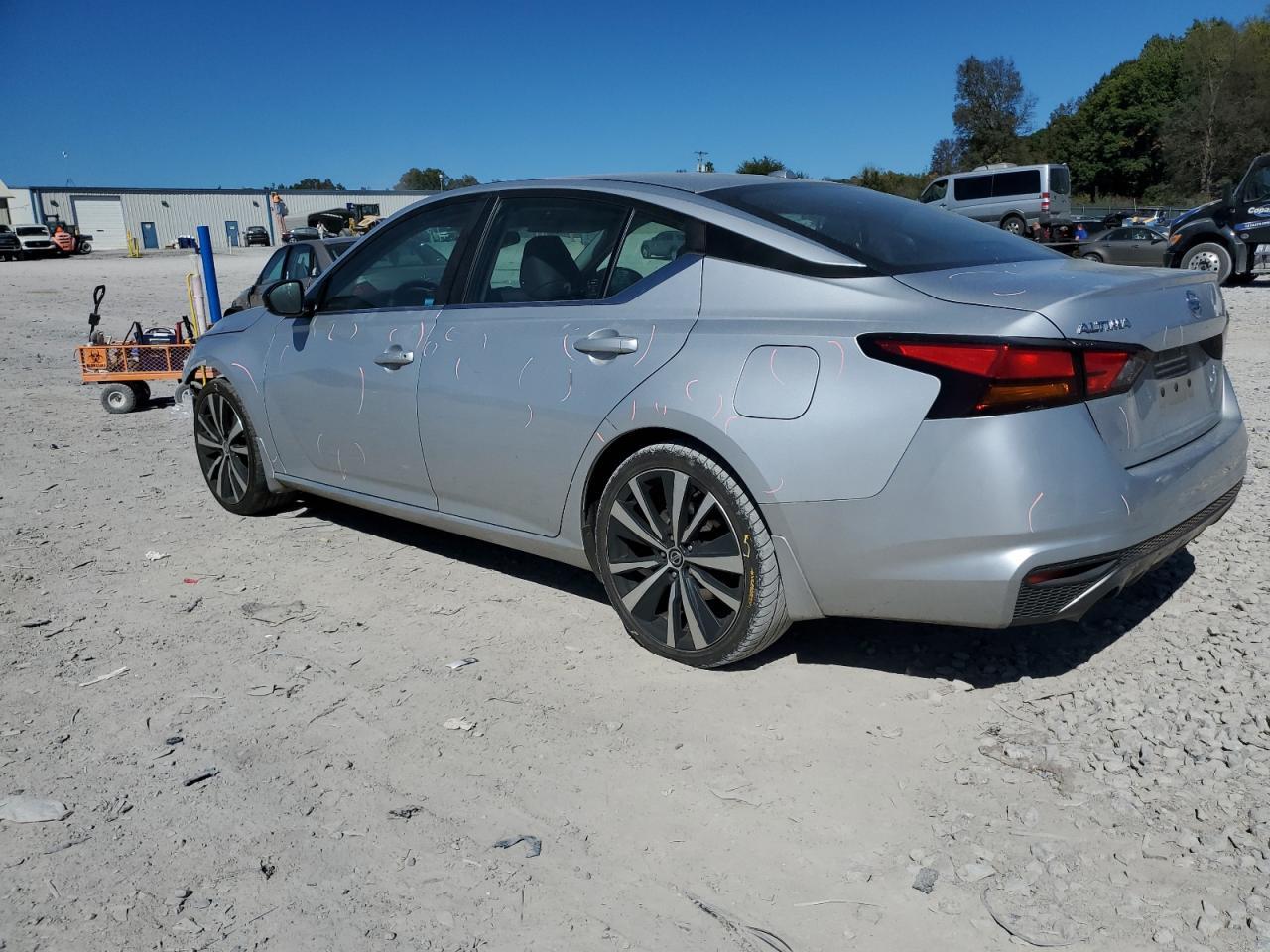 2019 Nissan Altima Sr - Фото 2