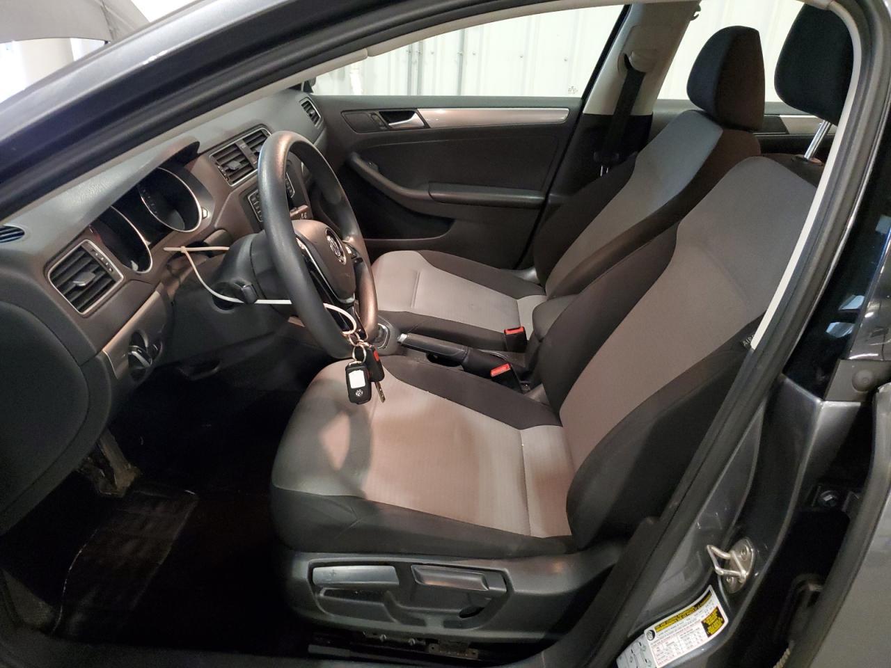 2018 Volkswagen Jetta S - Image 7