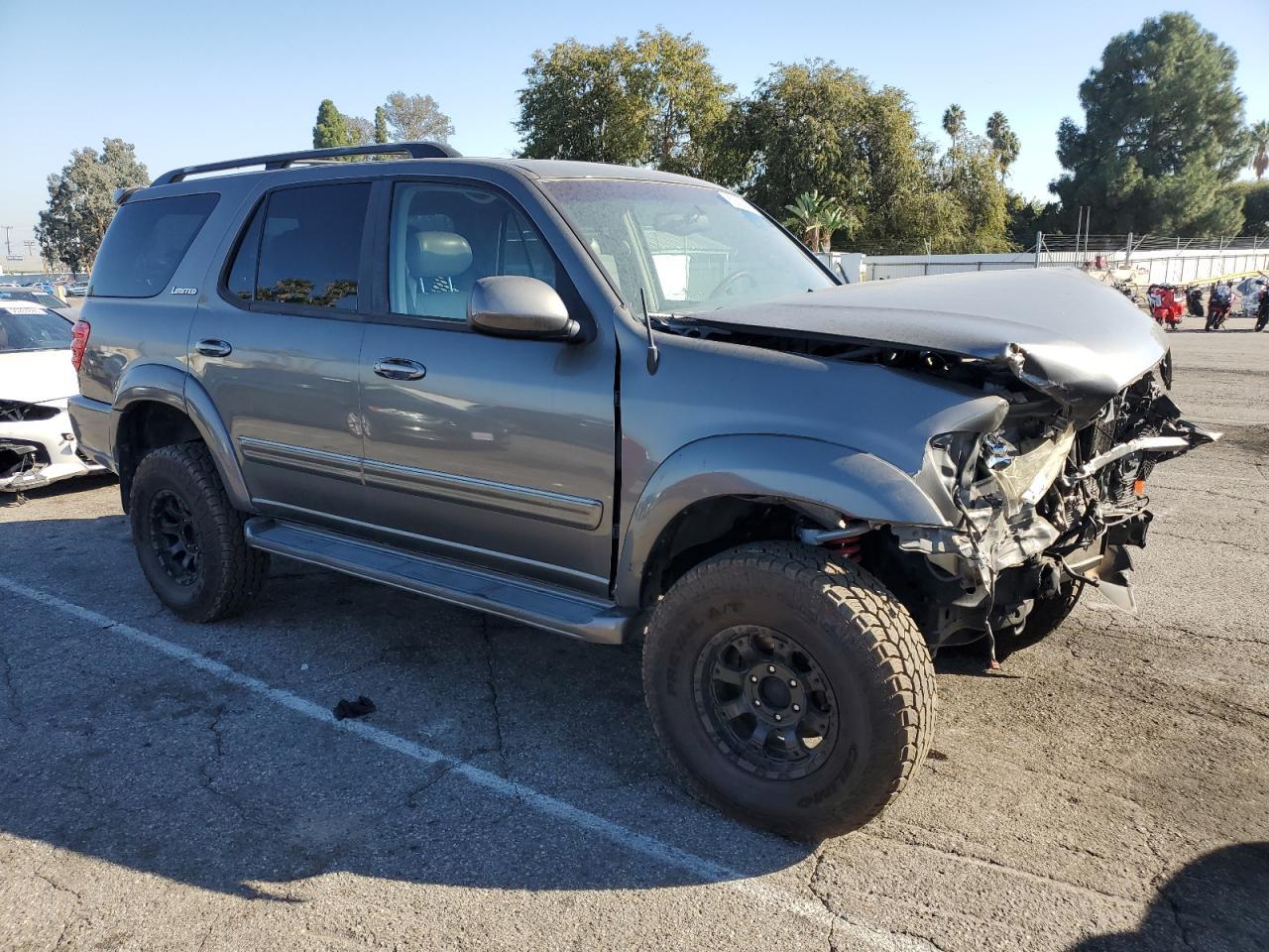 2004 Toyota Sequoia Limited - Image 4