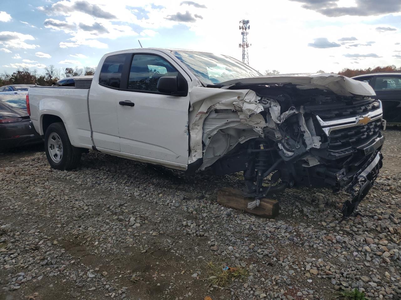 2022 Chevrolet Colorado - Image 4