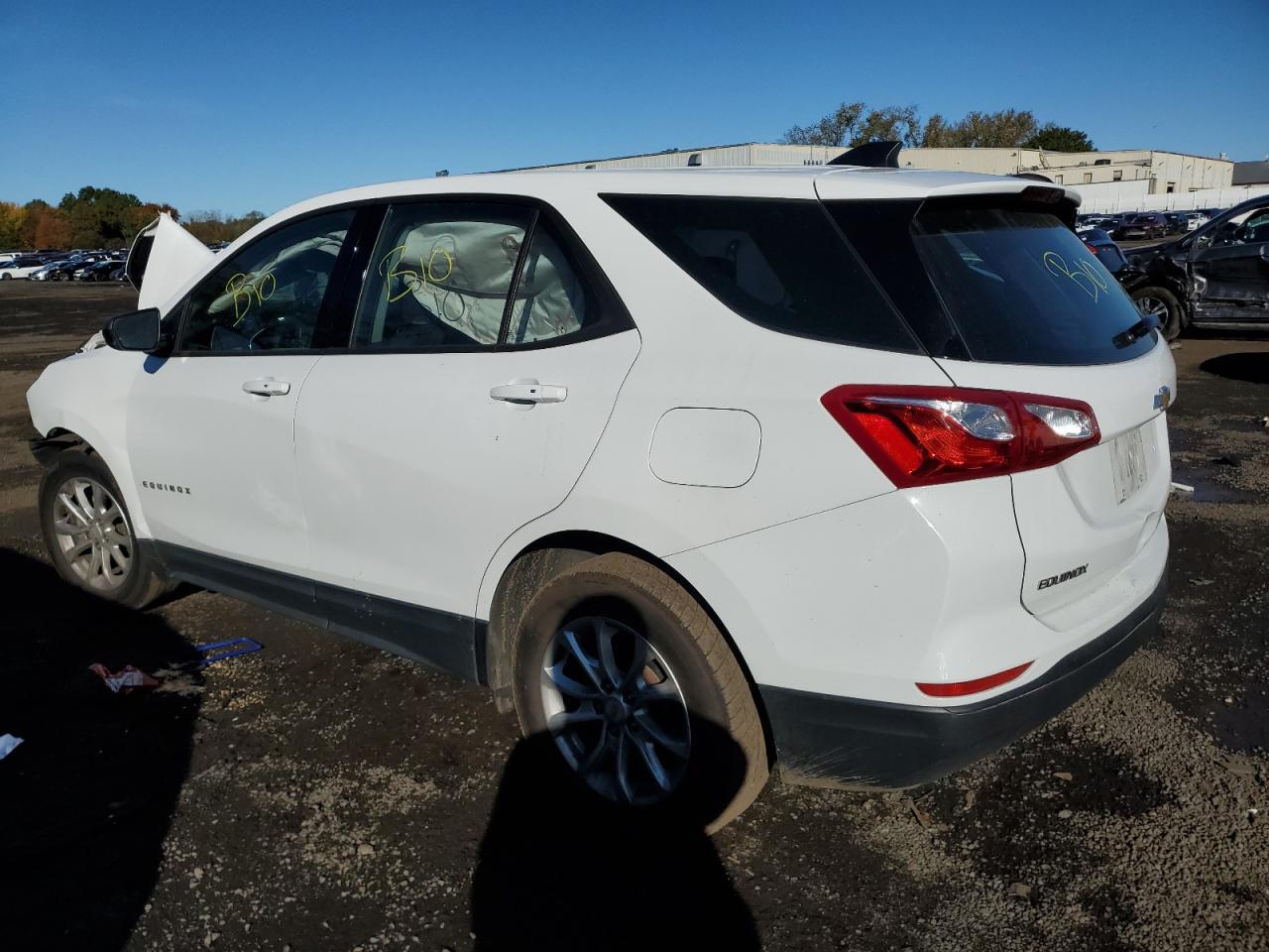 2019 Chevrolet Equinox Ls - Фото 2
