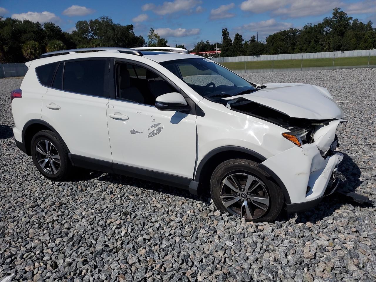 2018 Toyota Rav4 Adventure - Фото 4