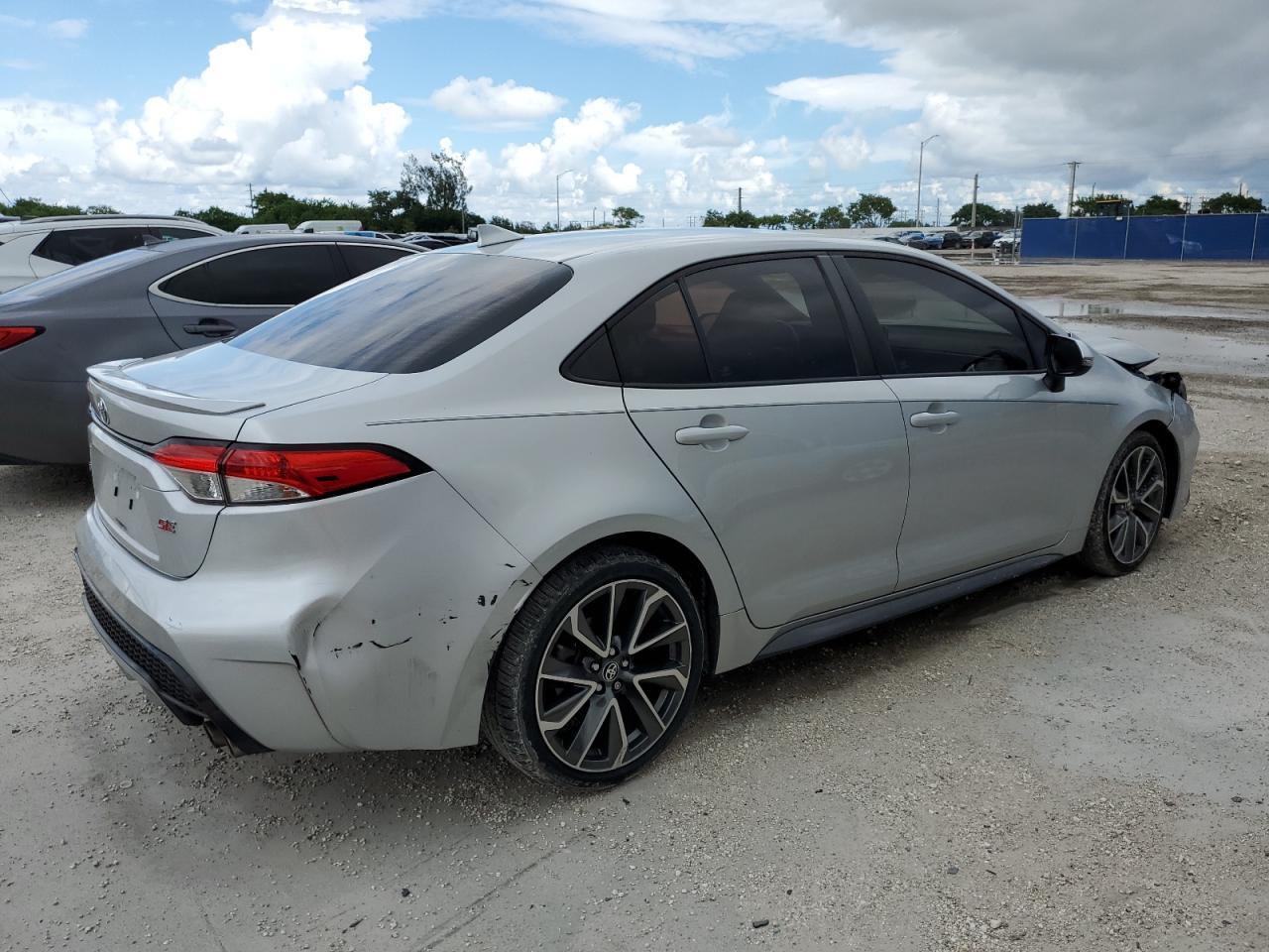 2021 Toyota Corolla Se - Фото 3