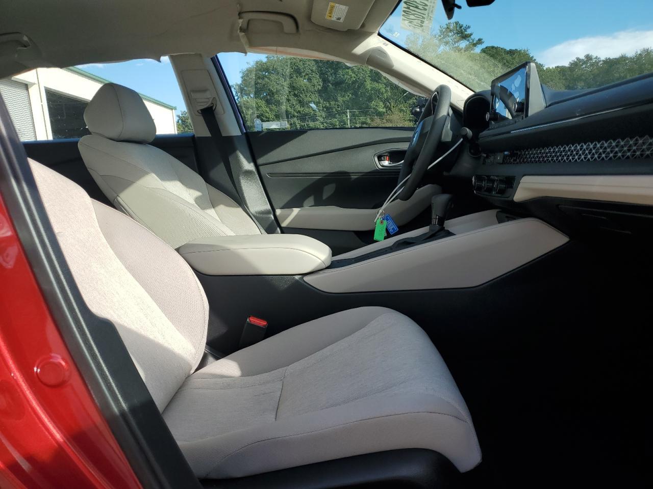 2025 Honda Accord Lx - Image 7