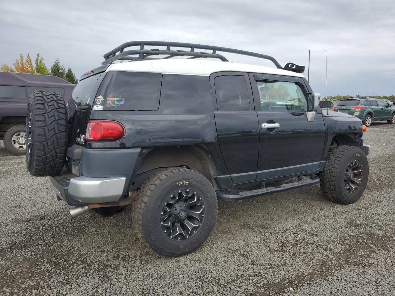 2007 Toyota Fj Cruiser - Image 3