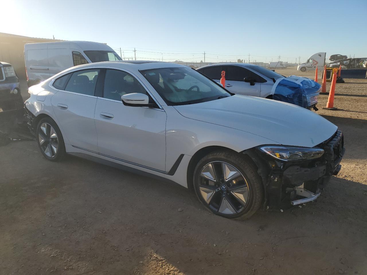 2024 BMW I4 Edrive 35 - Фото 4