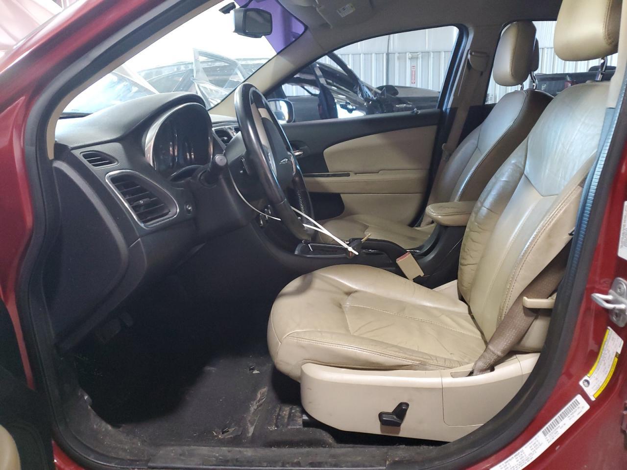 2013 Chrysler 200 Limited - Image 7