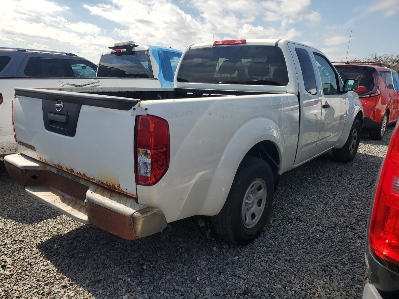 2016 Nissan Frontier S - Фото 3