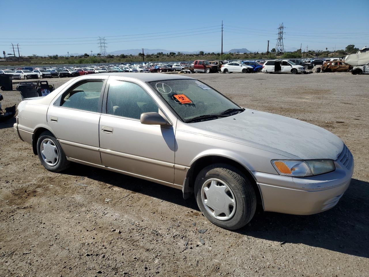 1999 Toyota Camry Ce - Фото 4