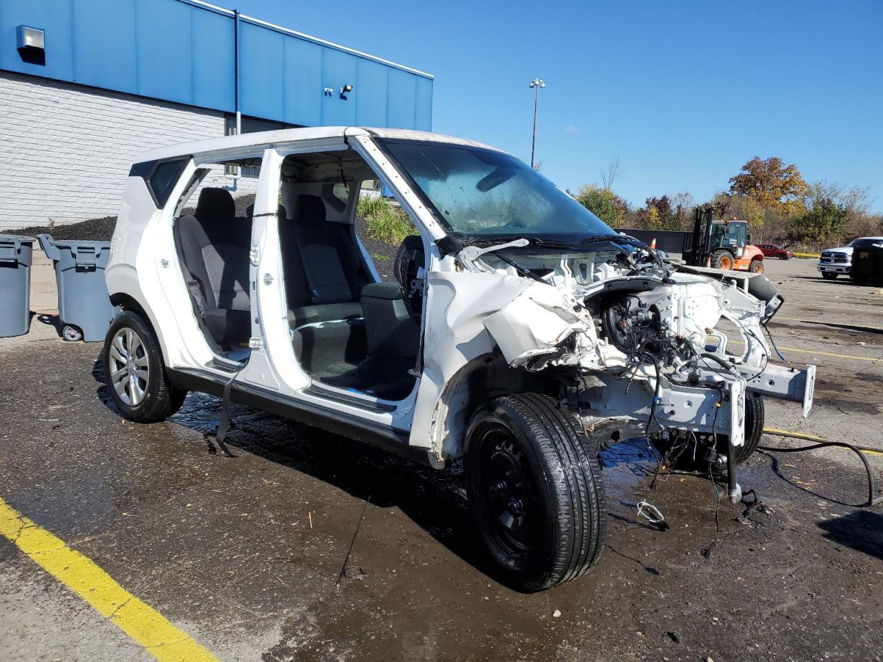 2020 Kia Soul Lx - Фото 4