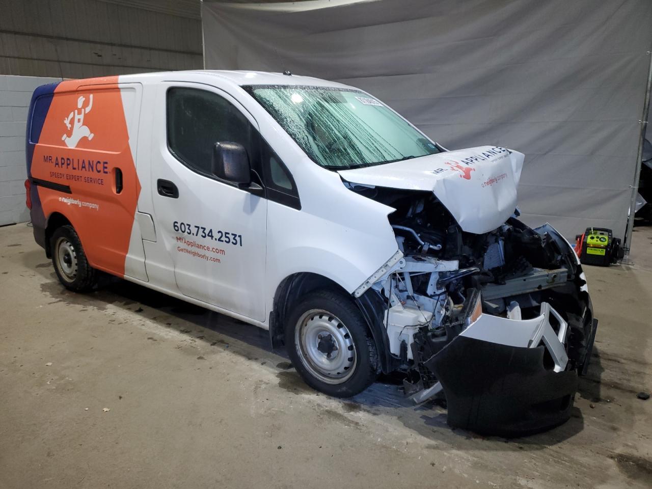 2017 Nissan Nv200 2.5S - Фото 4