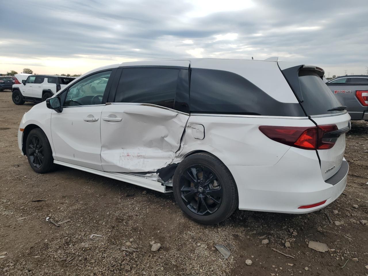 2024 Honda Odyssey Sport - Фото 2