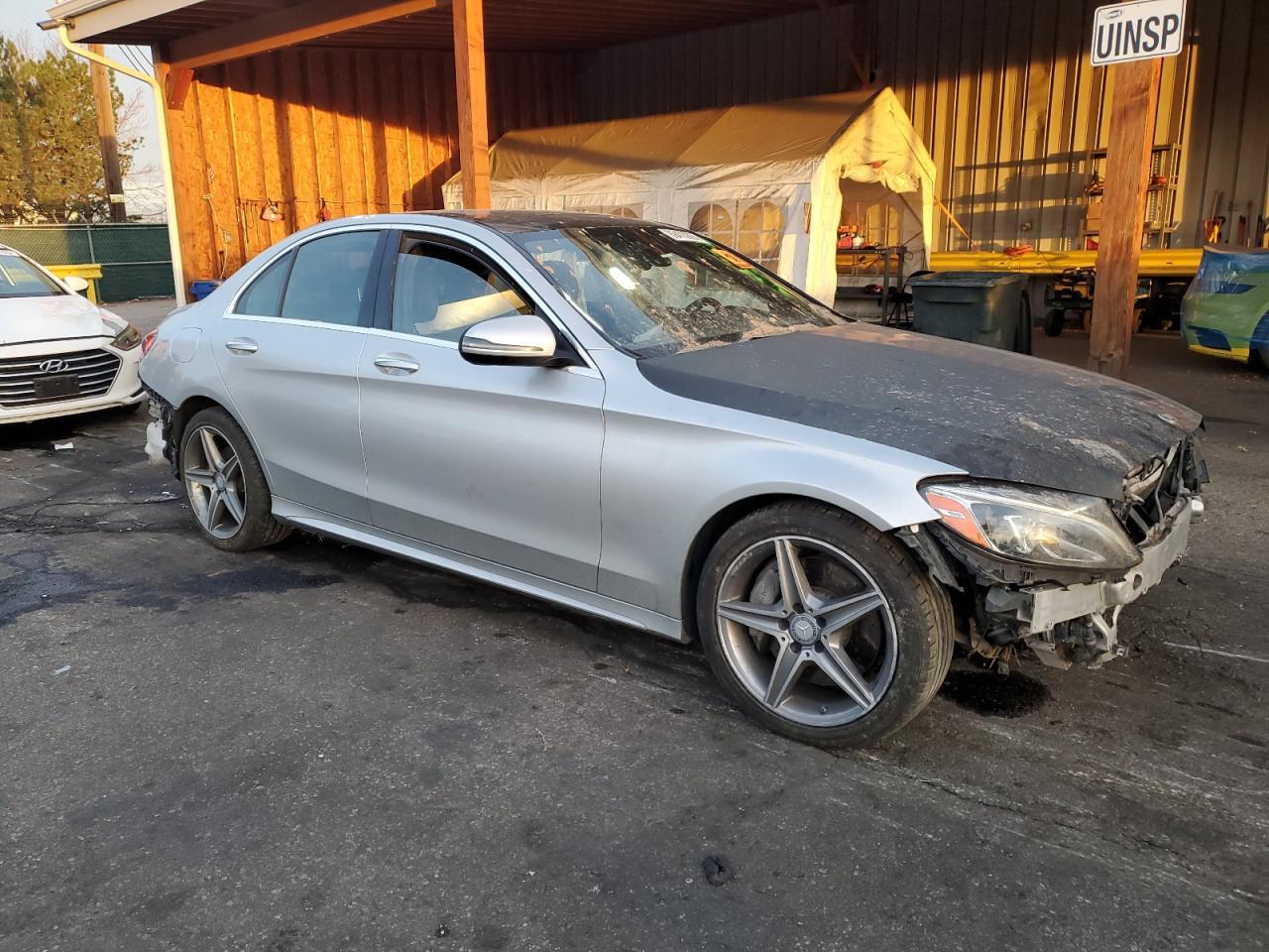 2016 Mercedes-Benz C 300 4Matic - Фото 4