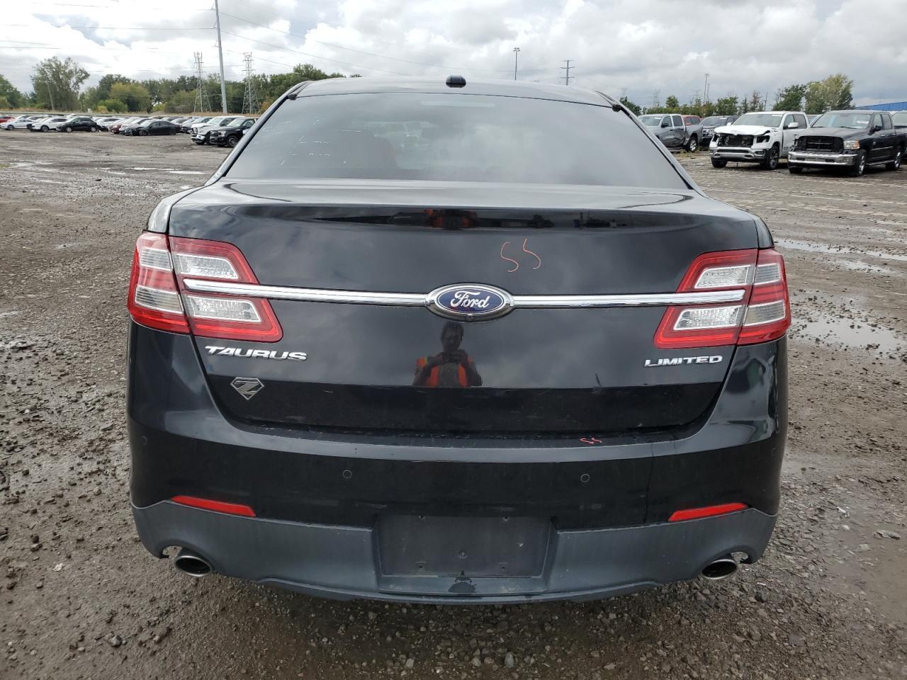 2016 Ford Taurus Limited - Фото 6