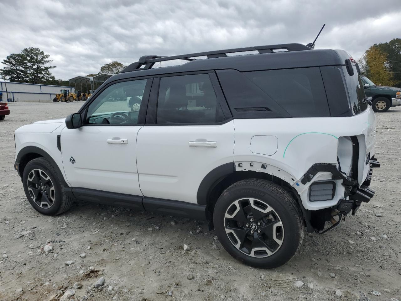 2024 Ford Bronco Sport Outer Banks - Фото 2