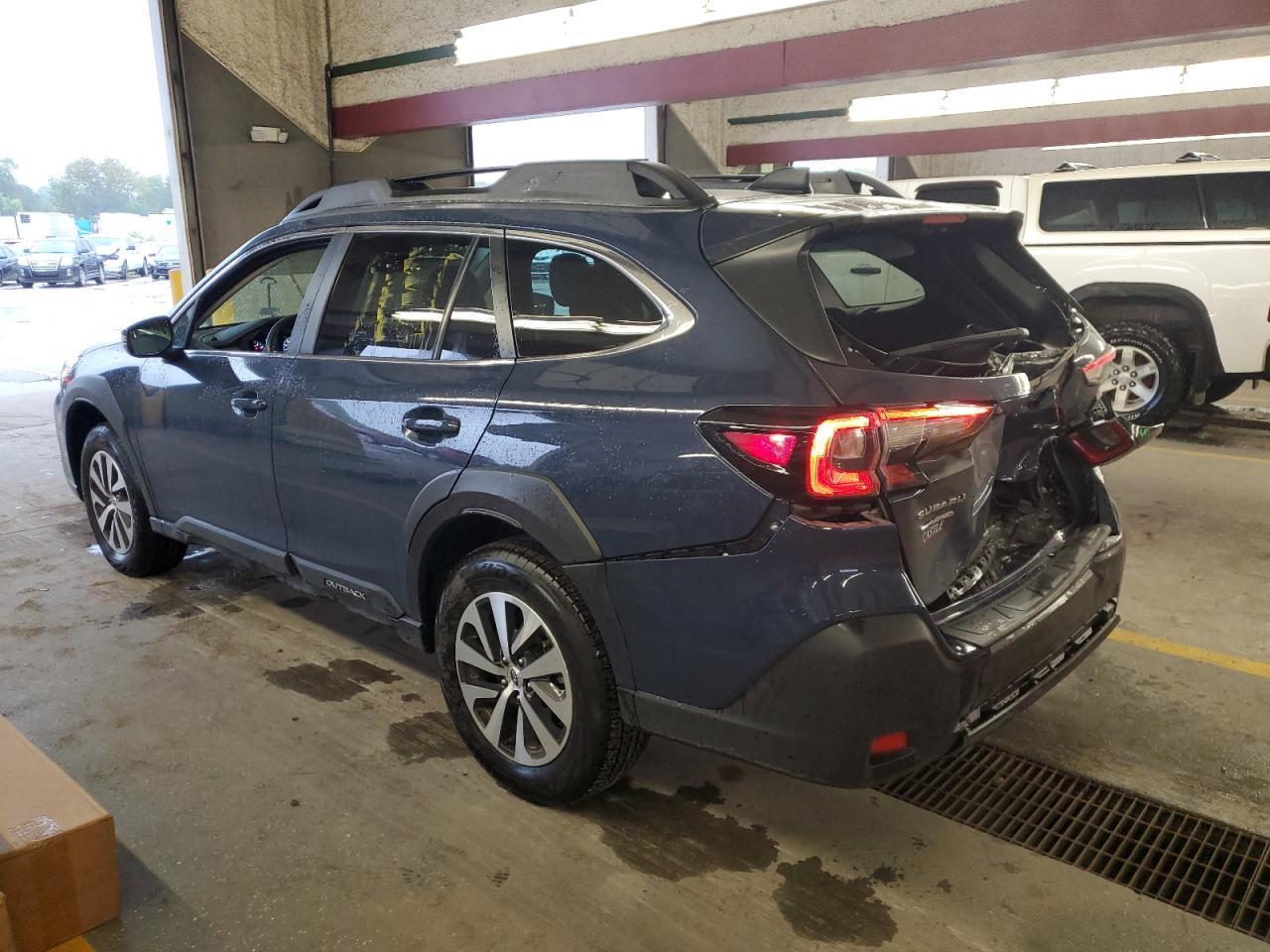 2025 Subaru Outback Premium - Фото 2