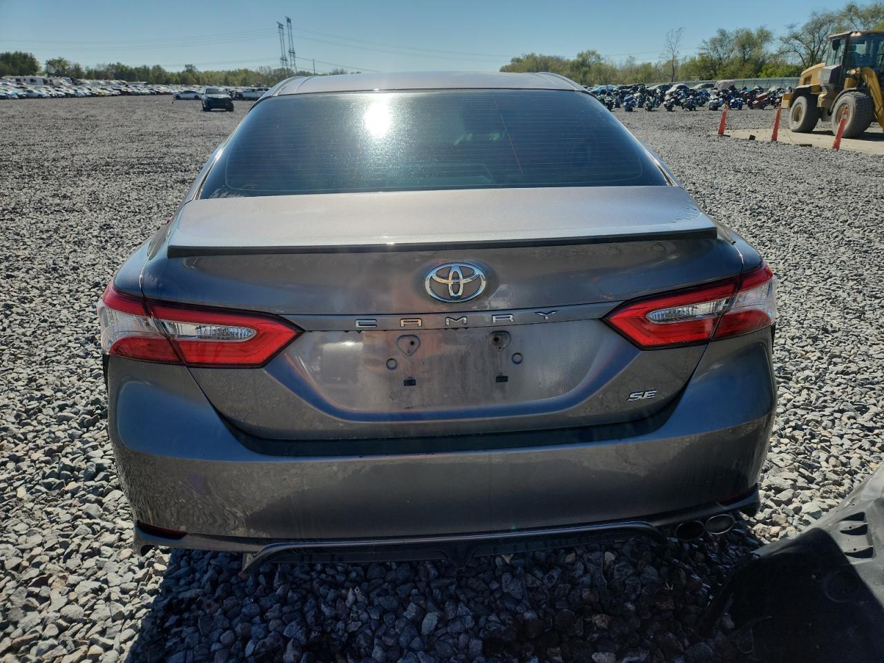 2018 Toyota Camry L - Image 6