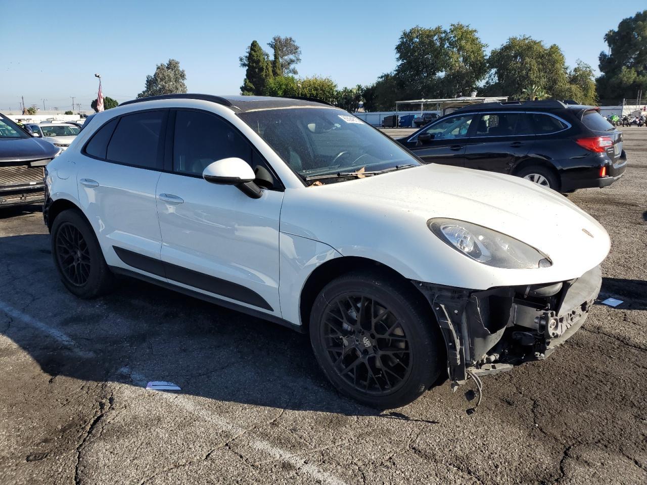 2016 Porsche Macan S - Image 4