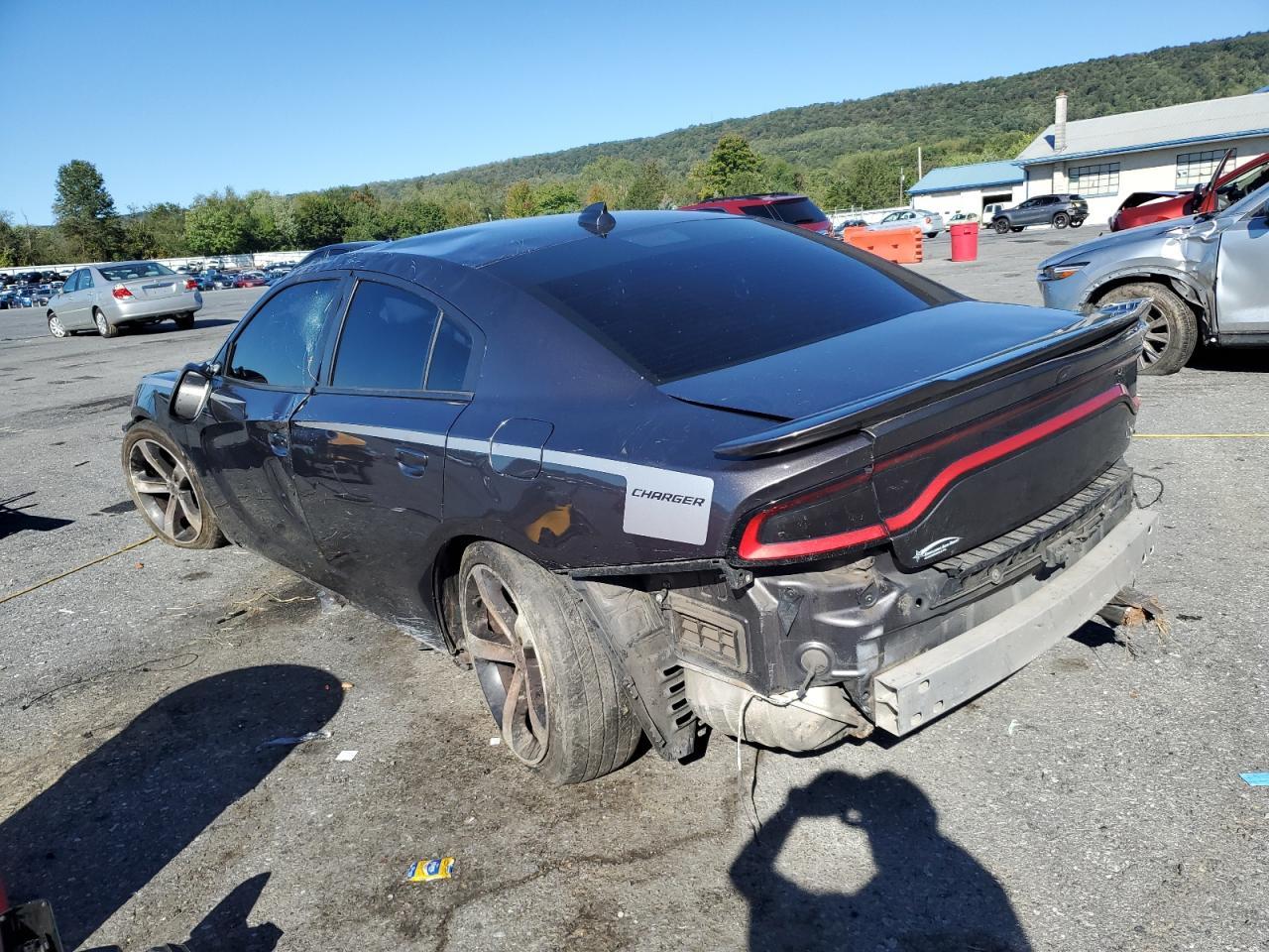 2017 Dodge Charger Sxt - Фото 2