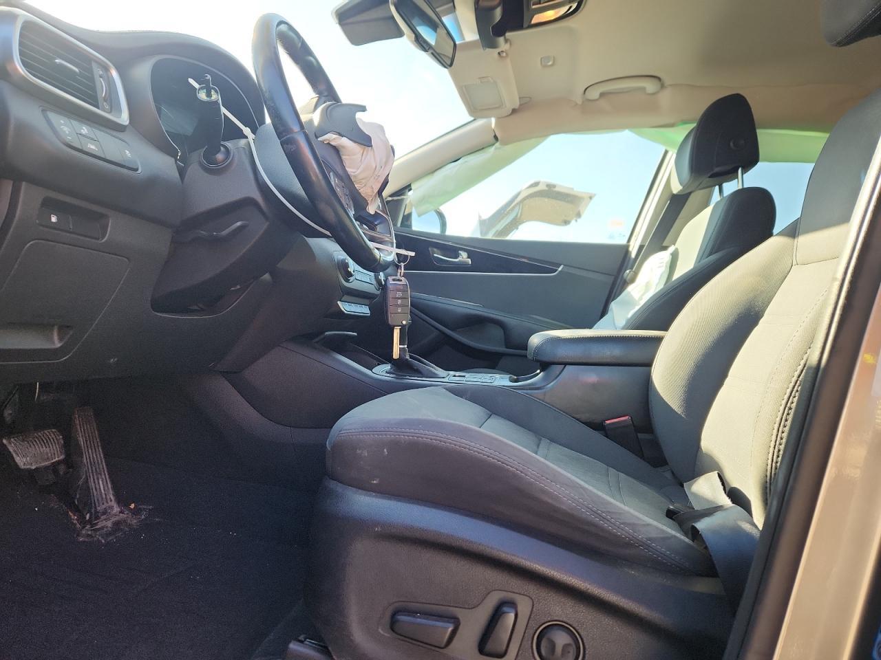 2017 Kia Sorento Lx - Image 7