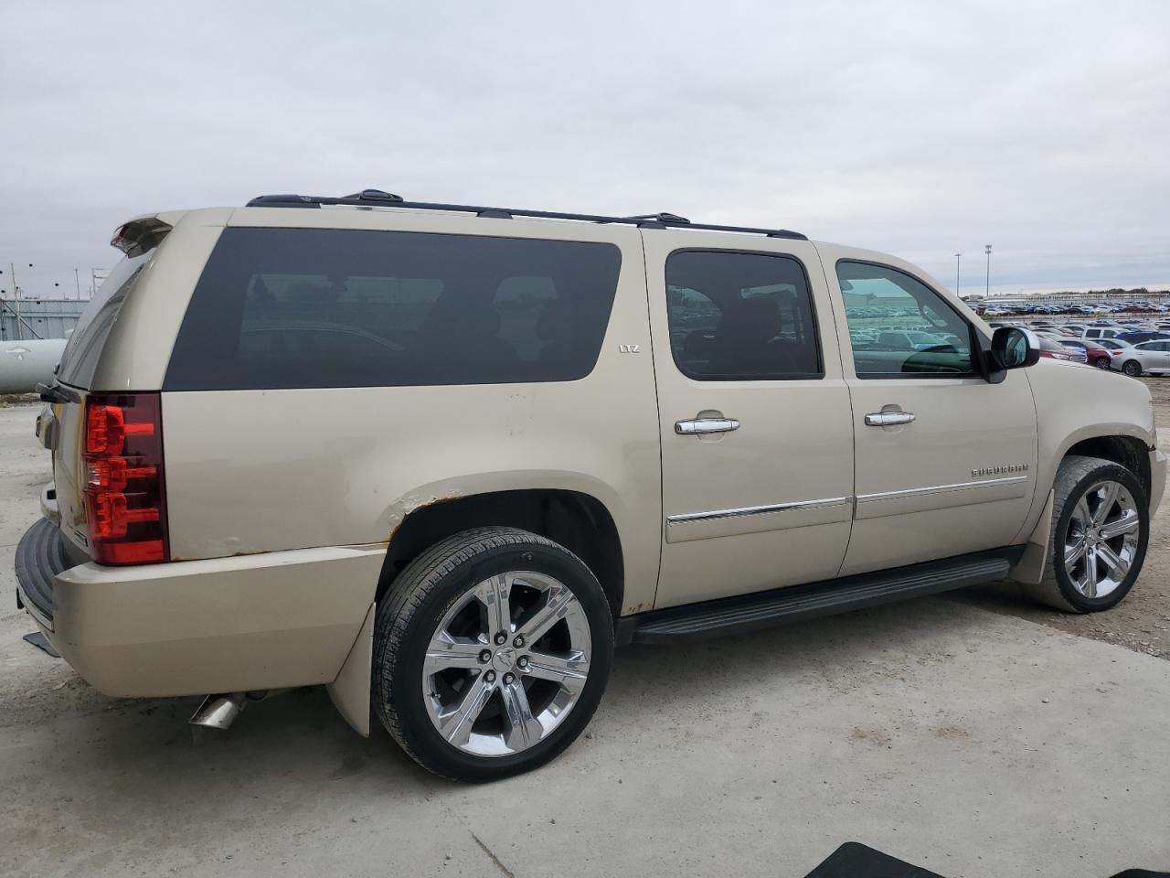 2010 Chevrolet Suburban K1500 Ltz - Фото 3