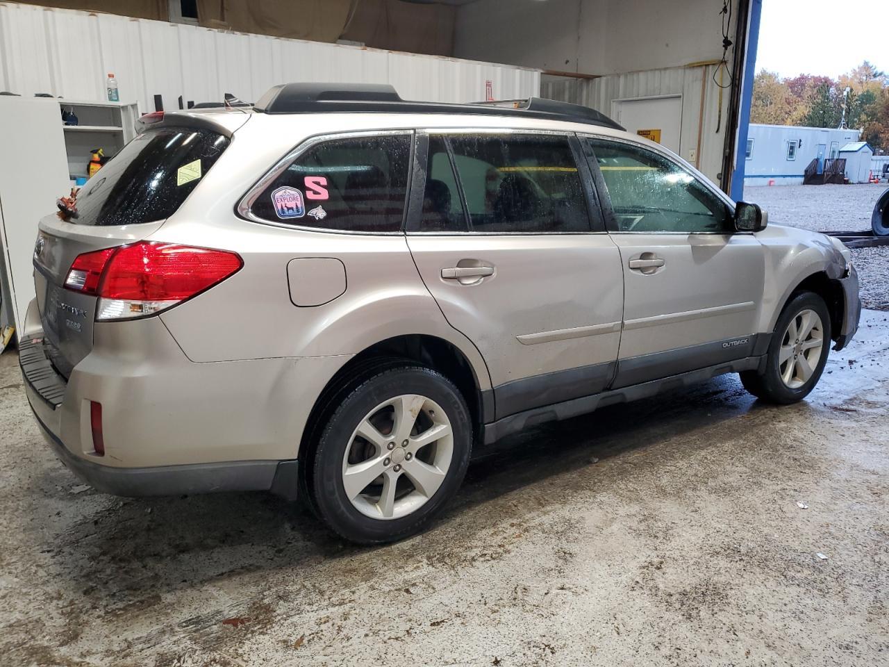 2014 Subaru Outback 2.5I Premium - Фото 3
