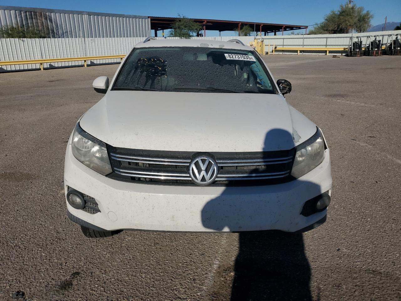 2012 Volkswagen Tiguan S - Image 5
