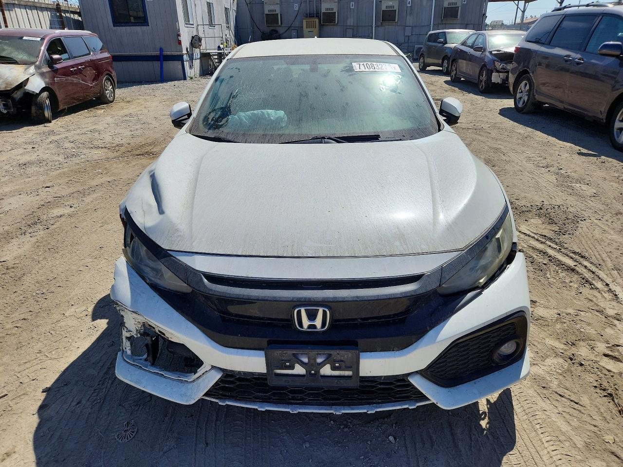 2018 Honda Civic Sport - Image 5