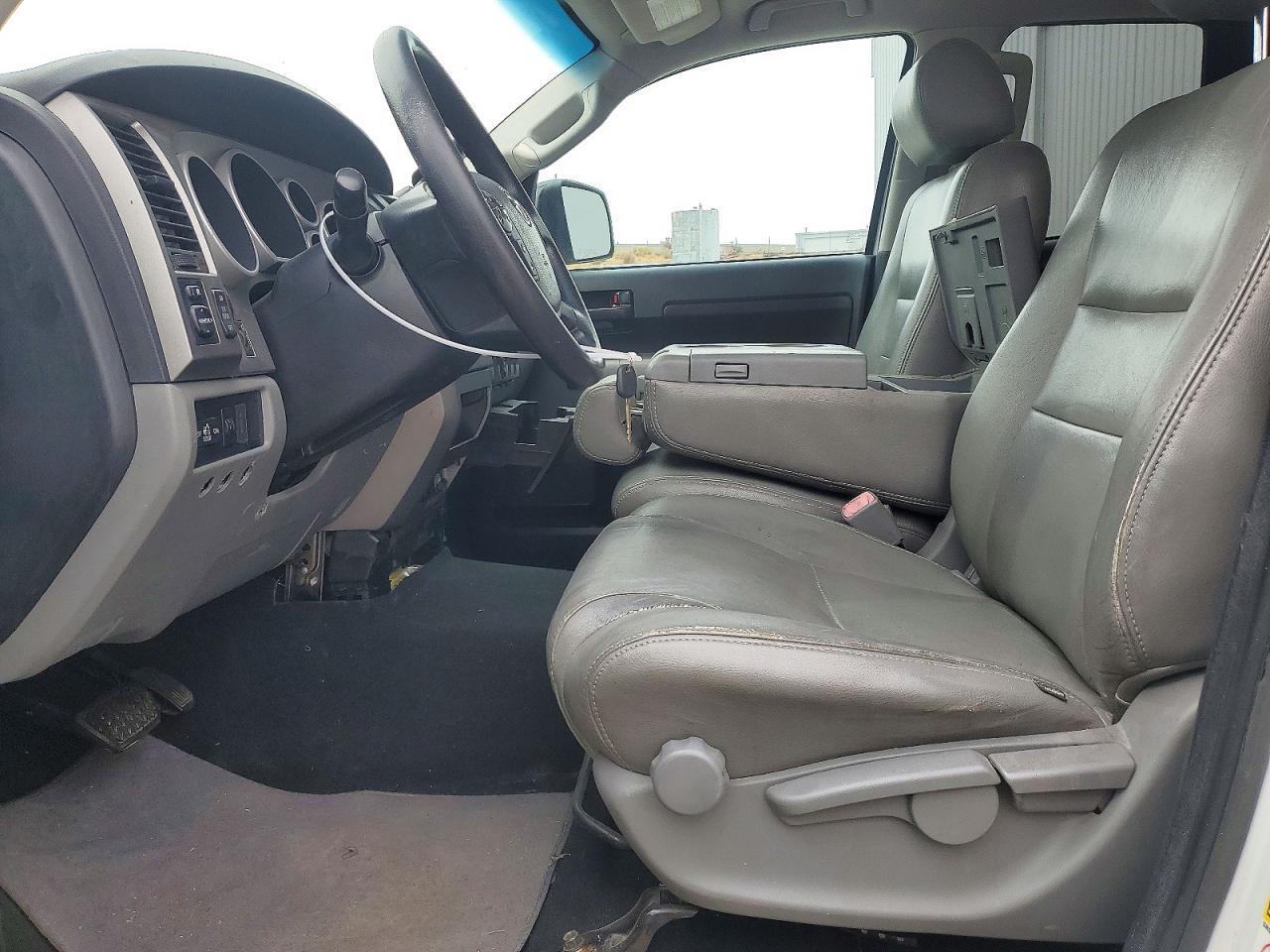2013 Toyota Tundra Double Cab Sr5 - Image 7