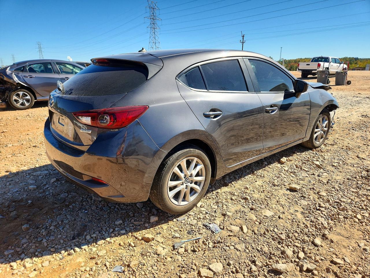 2018 Mazda 3 Sport - Image 3