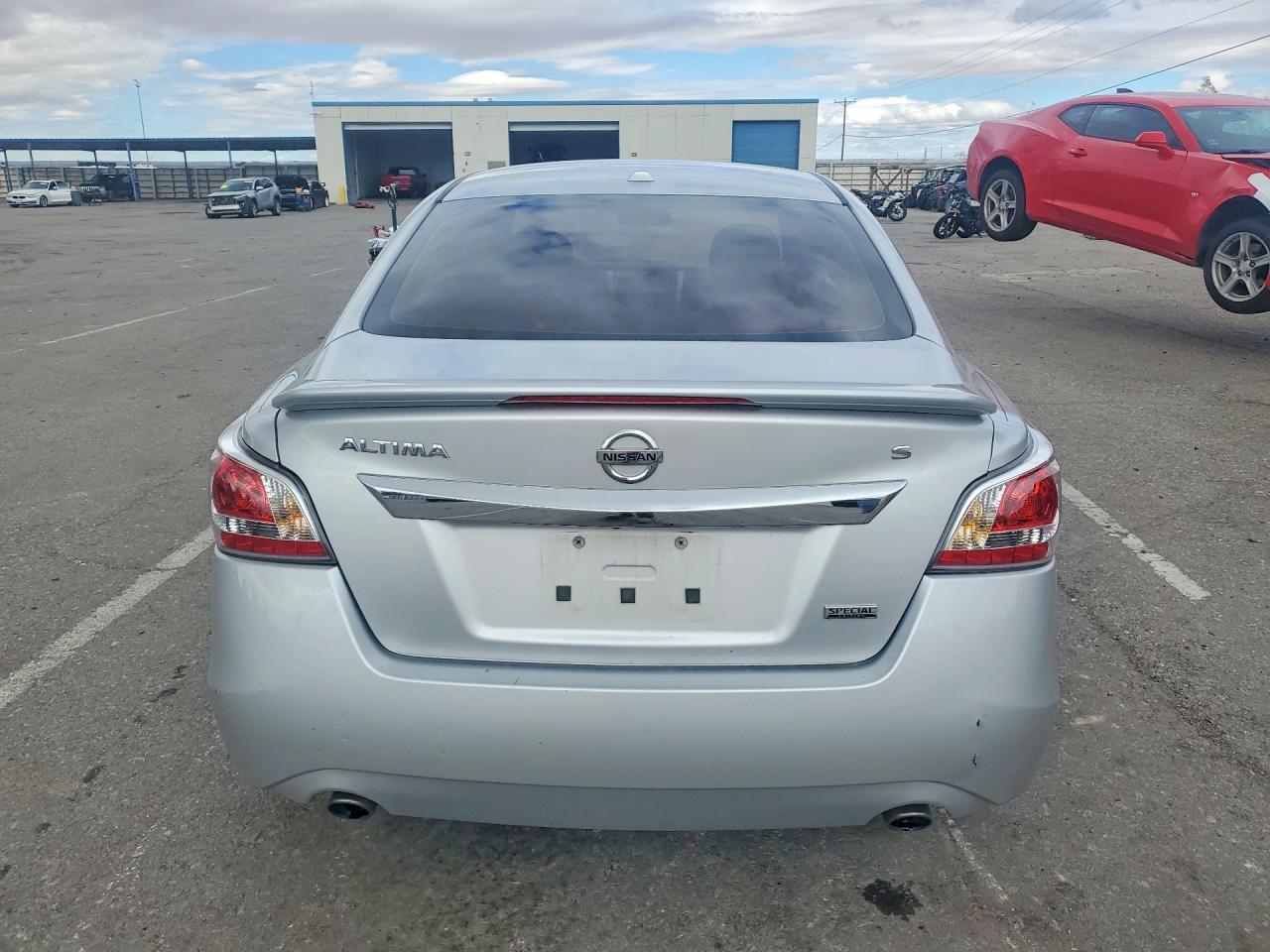 2015 Nissan Altima 2.5 S - Image 6