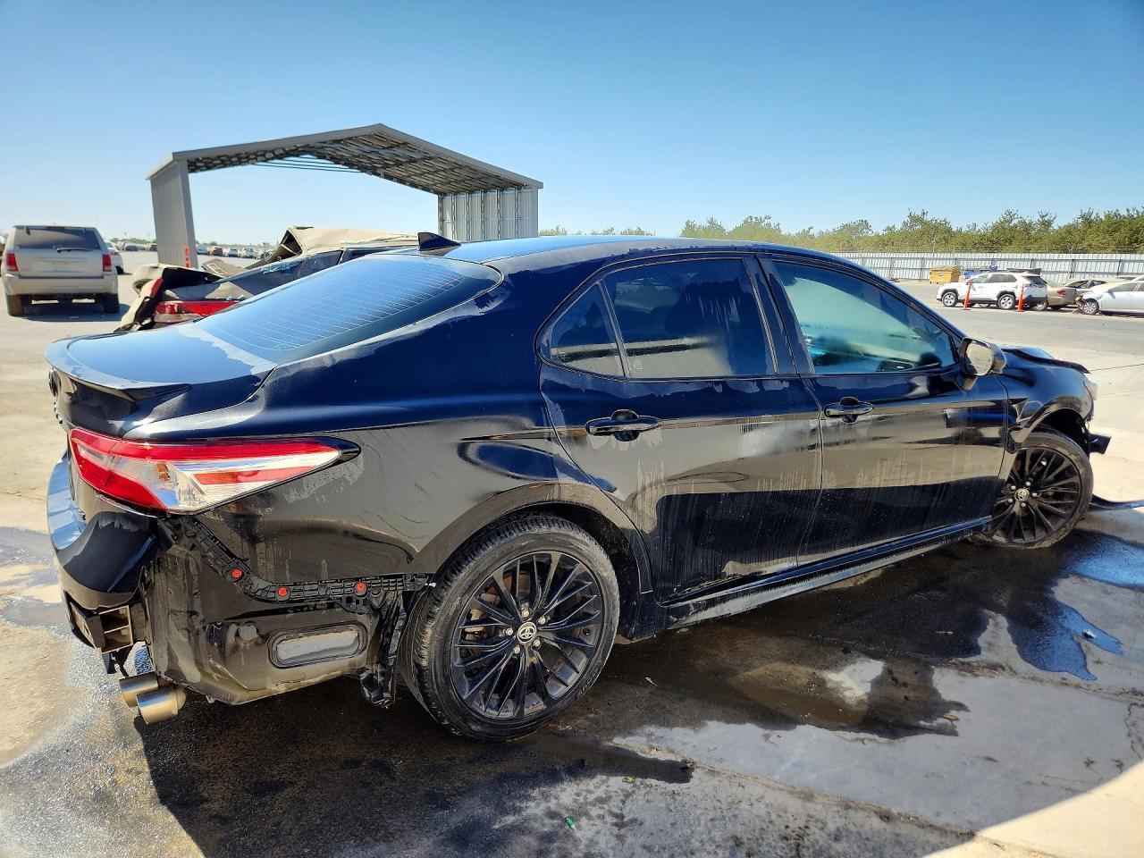2020 Toyota Camry Se Nightshade - Image 3
