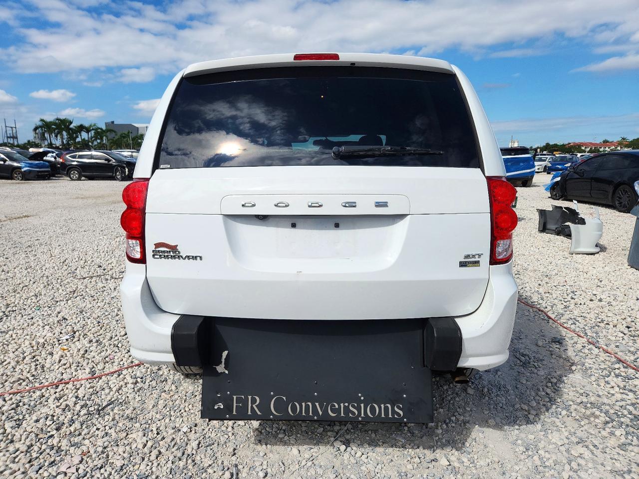2018 Dodge Grand Caravan Sxt - Фото 6
