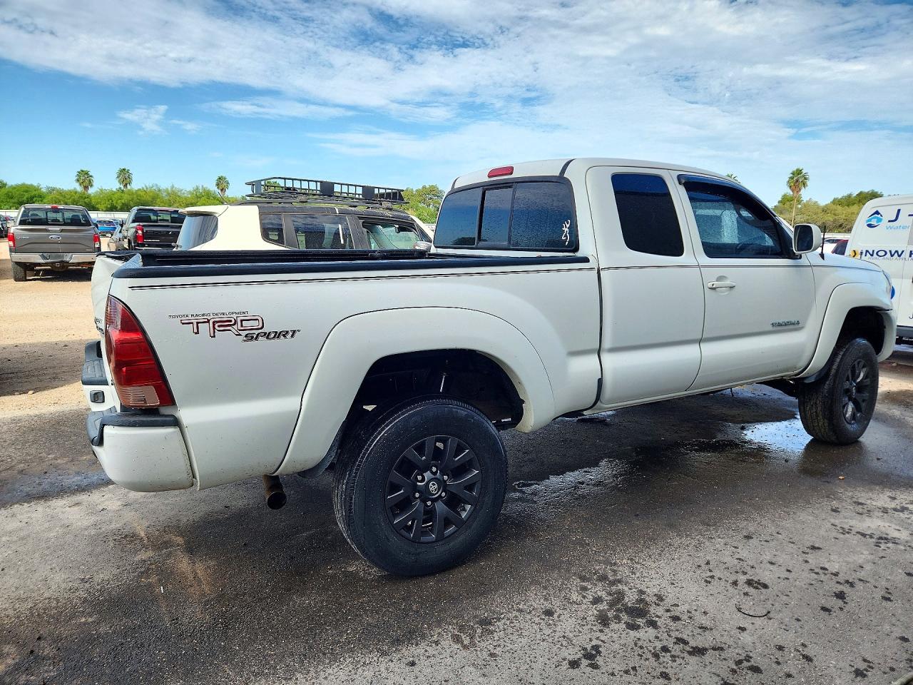 2006 Toyota Tacoma Access Cab - Image 3