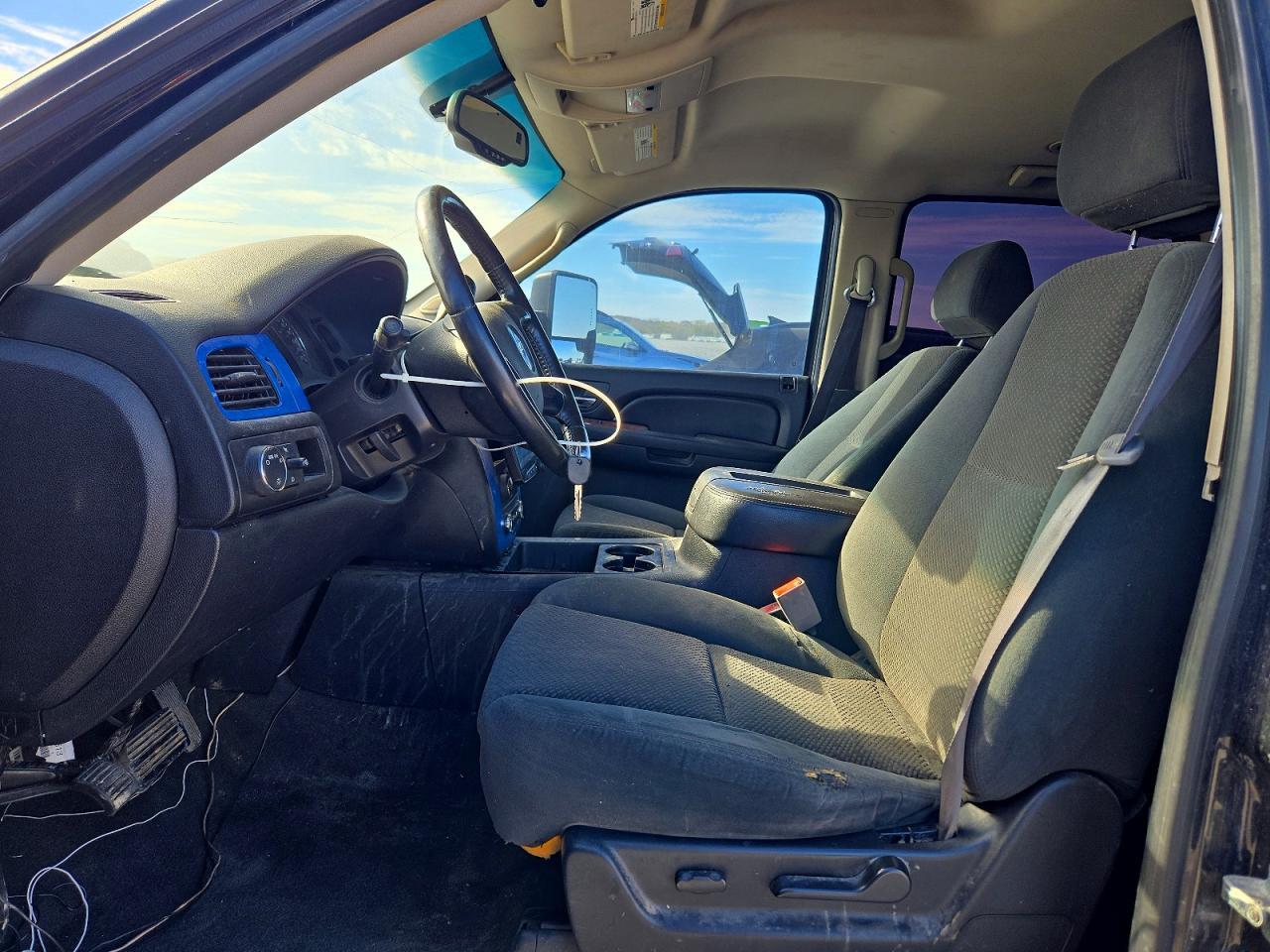 2007 Chevrolet Suburban C1500 - Image 7