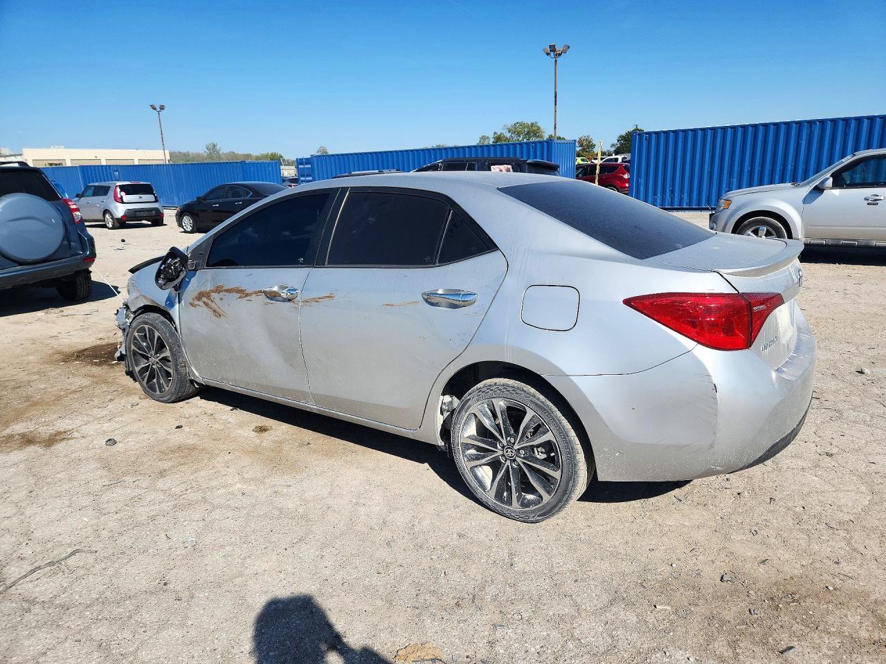 2017 Toyota Corolla Se - Фото 2