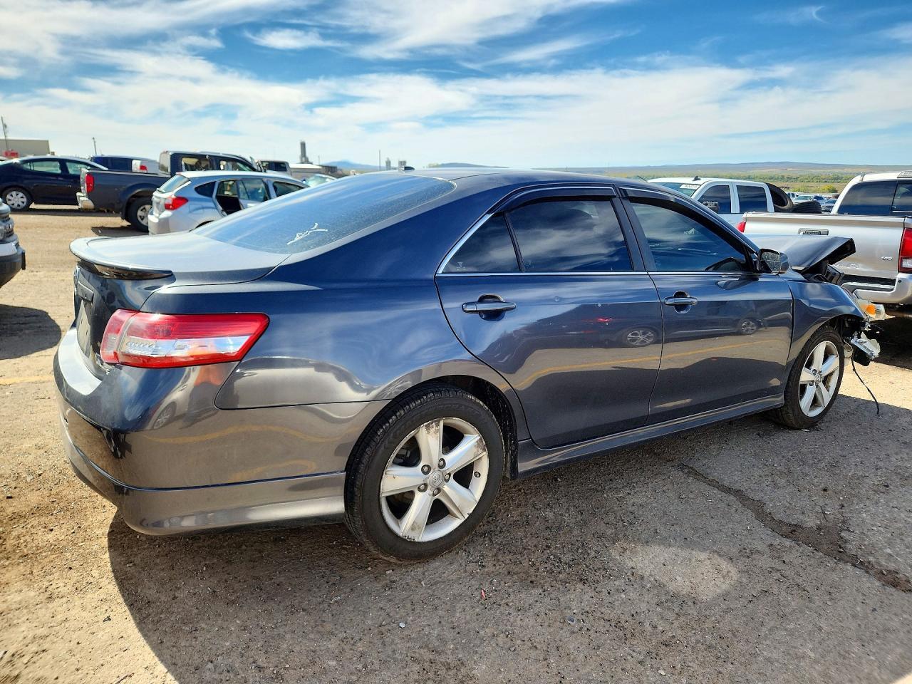 2011 Toyota Camry Se - Фото 3