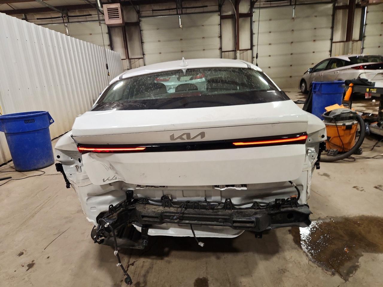 2025 Kia K4 Lxs - Image 6