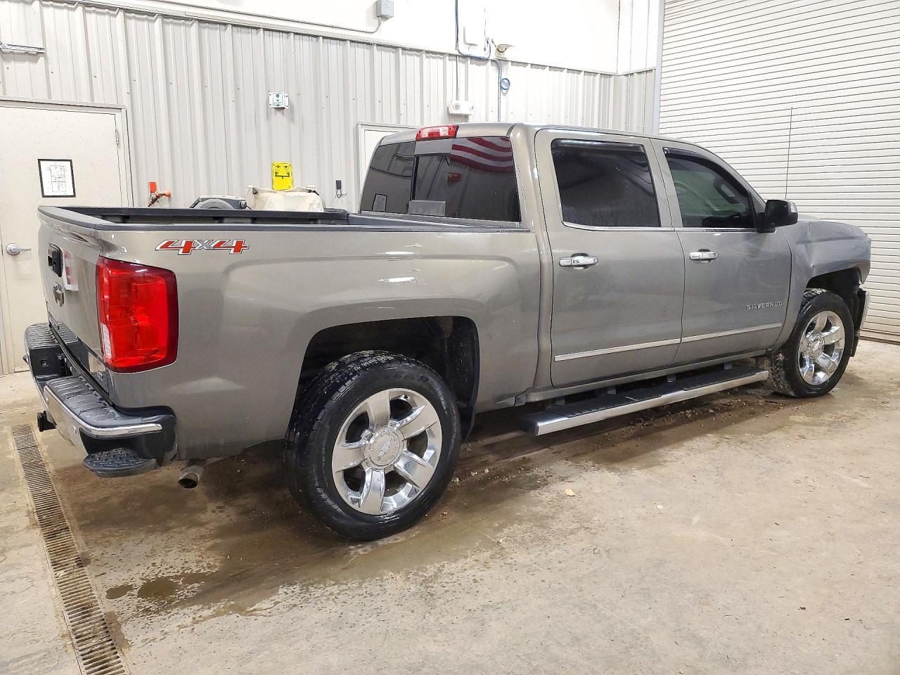 2017 Chevrolet Silverado K1500 Ltz - Image 3