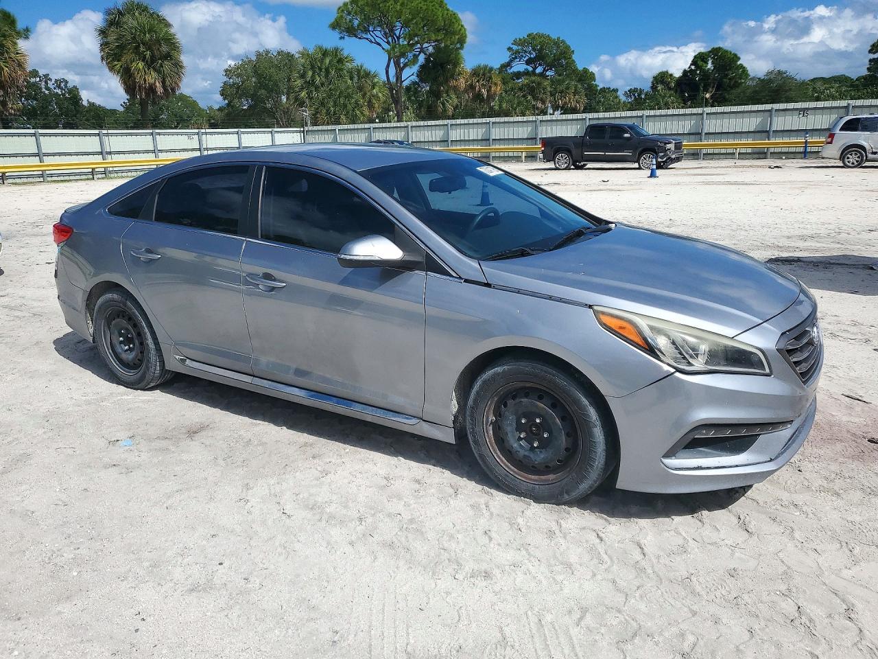 2016 Hyundai Sonata Sport - Image 4