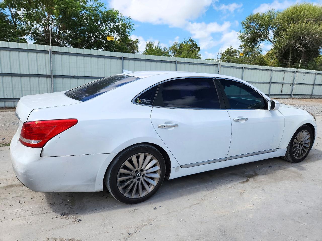 2014 Hyundai Equus Signature - Фото 3