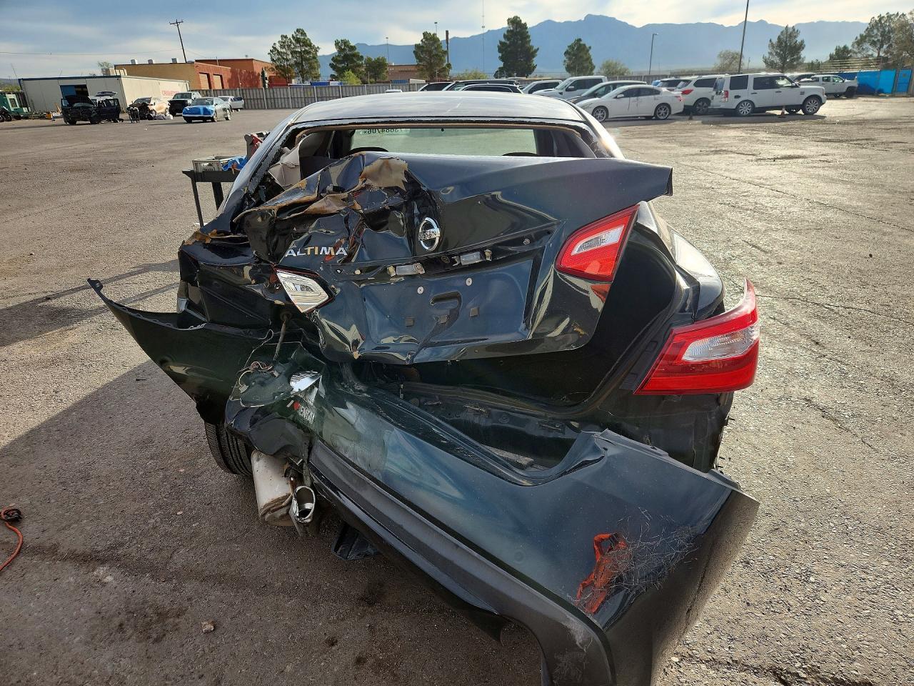 2016 Nissan Altima 2.5 - Image 6