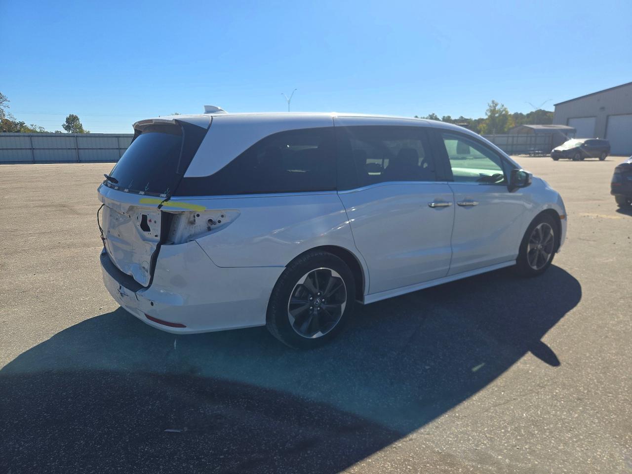 2022 Honda Odyssey Elite - Фото 3