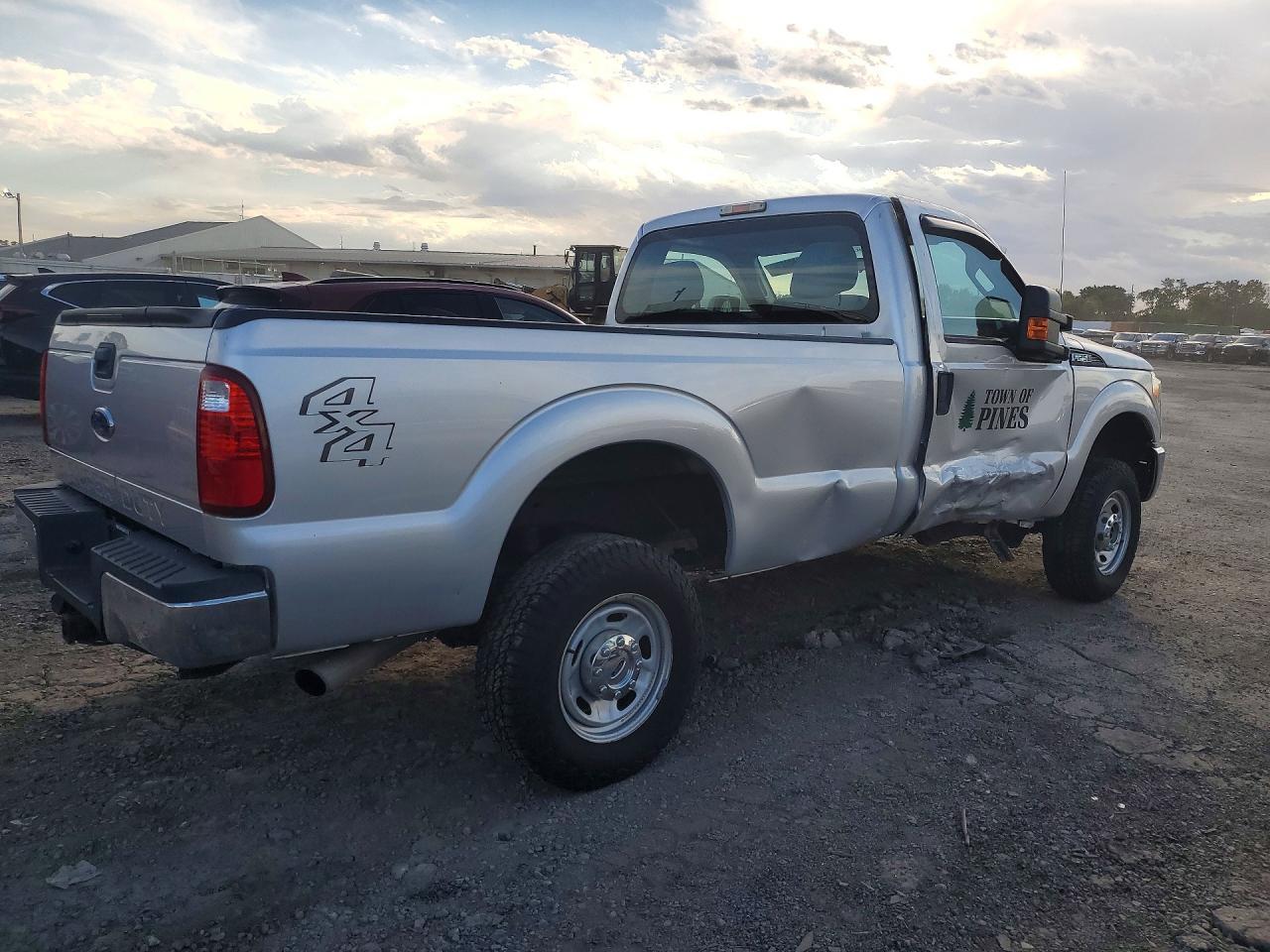 2015 Ford F250 Super Duty - Image 3