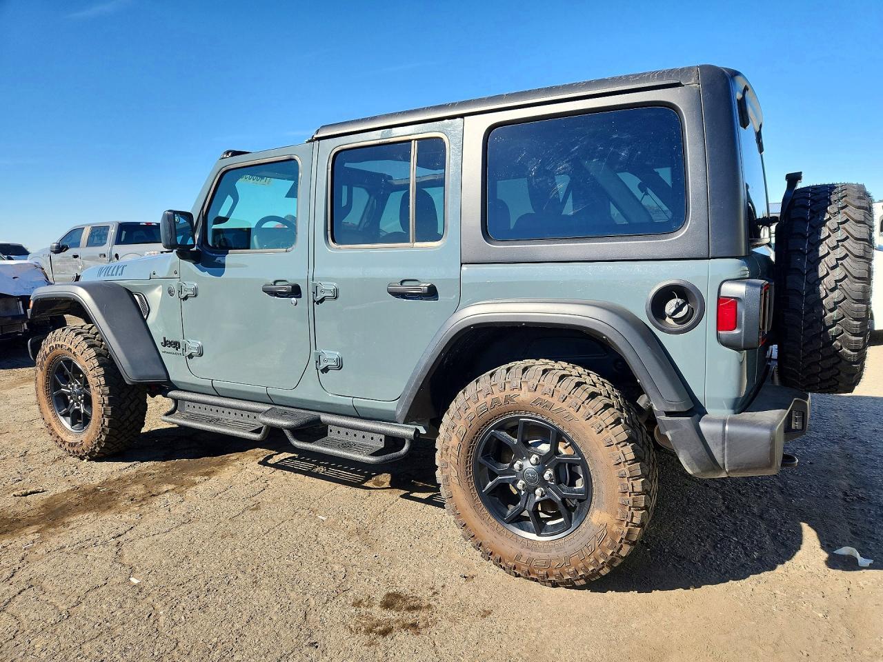 2026 Jeep Wrangler Sport - Фото 2